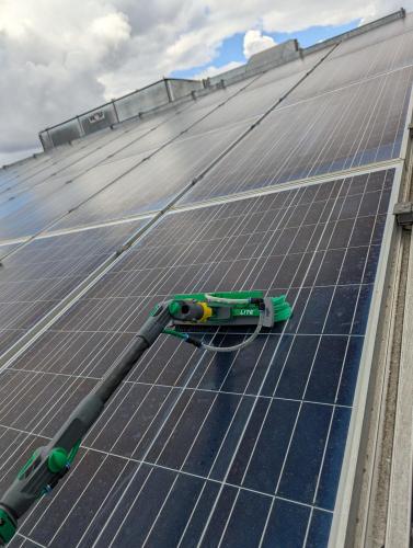 Nettoyage panneaux photovoltaïques